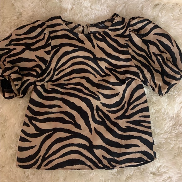 Puff Sleeve Zebra Print Blouse - Picture 1 of 3